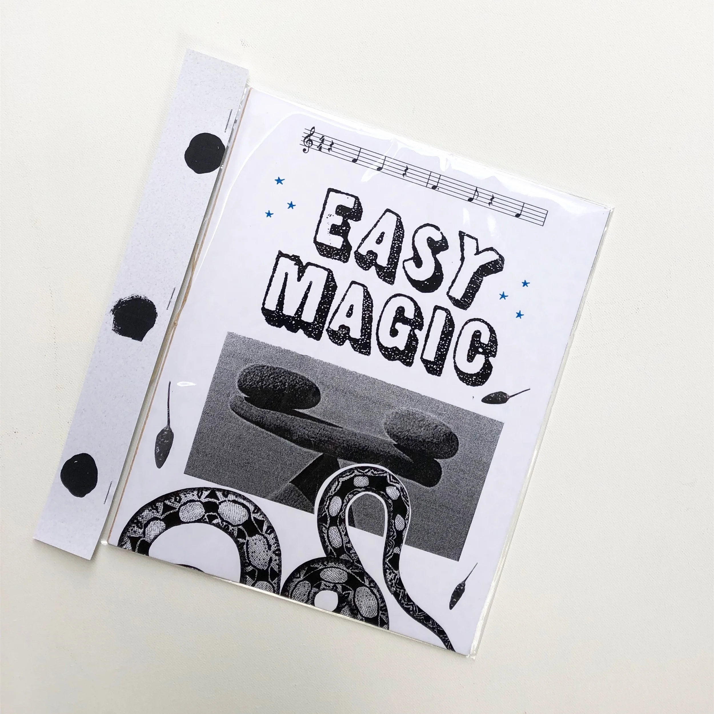 Easy Magic zine — Julia Arredondo